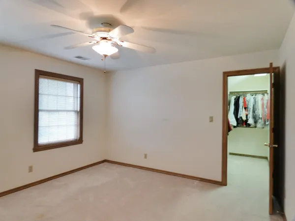 $689,900 | 125 East Wayfarer Lane, Appleton, WI 54913