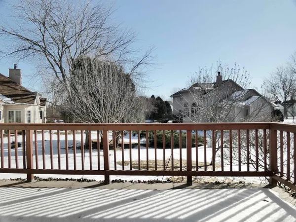 $689,900 | 125 East Wayfarer Lane, Appleton, WI 54913