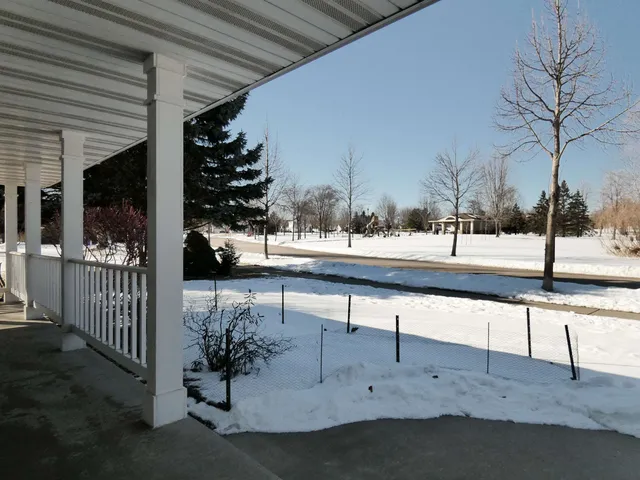 $689,900 | 125 East Wayfarer Lane, Appleton, WI 54913