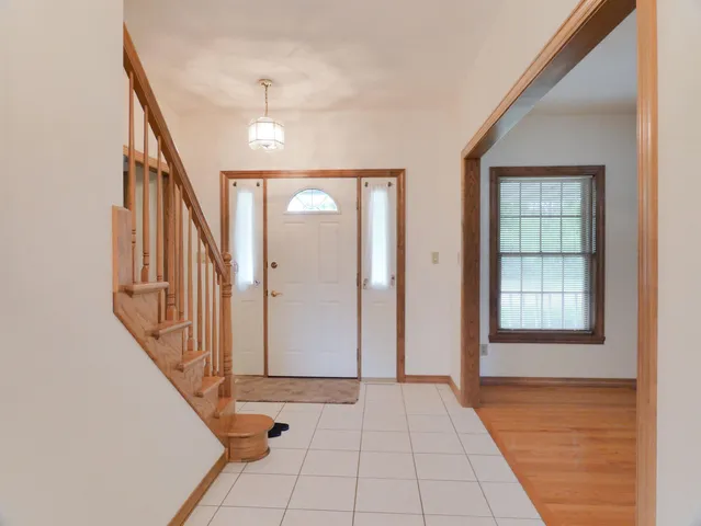 $689,900 | 125 East Wayfarer Lane, Appleton, WI 54913