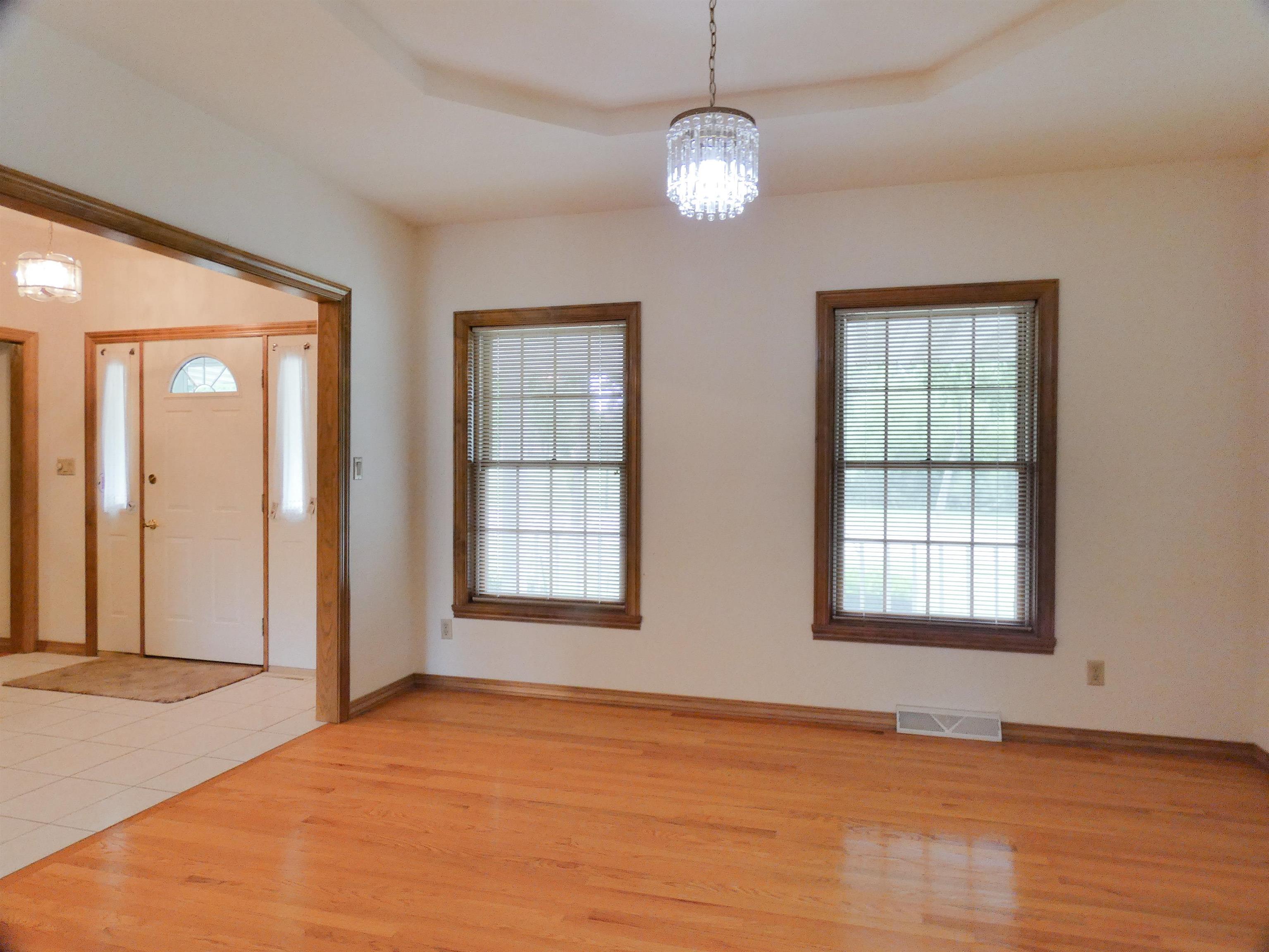 125 East Wayfarer Lane Appleton, WI 54913 - Photo 10 of 39