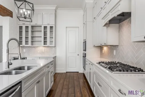 $695,000 | 10740 Summer Fest Lane, Baton Rouge, LA 70810