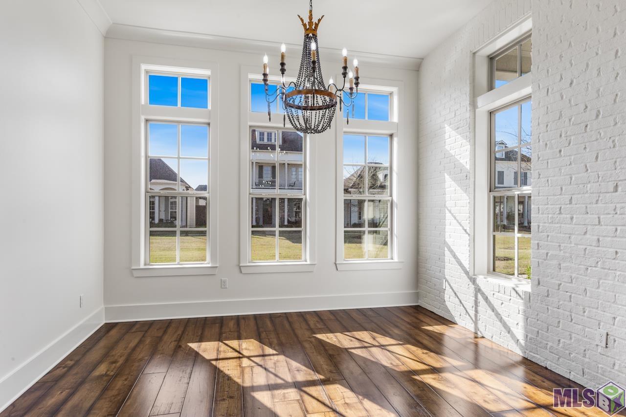 10740 Summer Fest Lane Baton Rouge, LA 70810 - Photo 17 of 34 Dining room