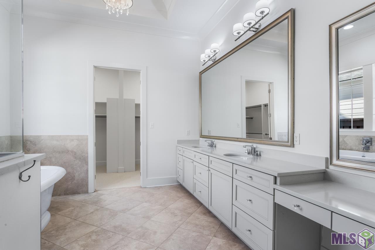 10740 Summer Fest Lane Baton Rouge, LA 70810 - Photo 21 of 34 Primary bath