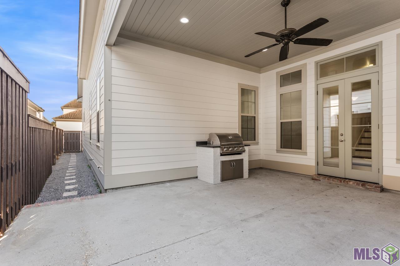 10740 Summer Fest Lane Baton Rouge, LA 70810 - Photo 34 of 34 Fenced side yard