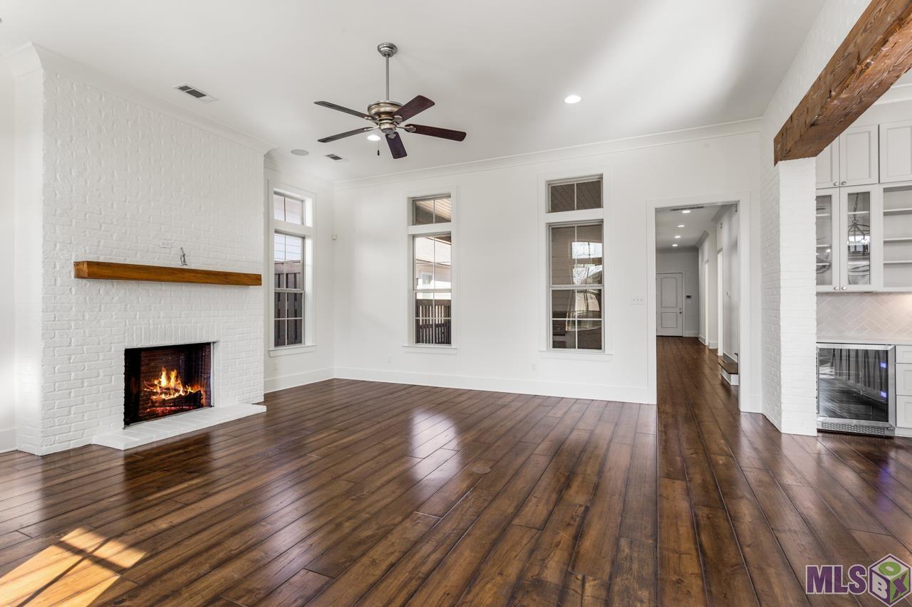 10740 Summer Fest Lane Baton Rouge, LA 70810 - Photo 7 of 34 Another view of the living room