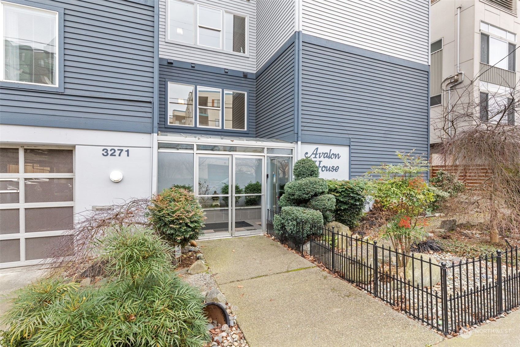 3271 Southwest Avalon Way, Unit 302 Seattle, WA 98126 - Photo 1 of 39