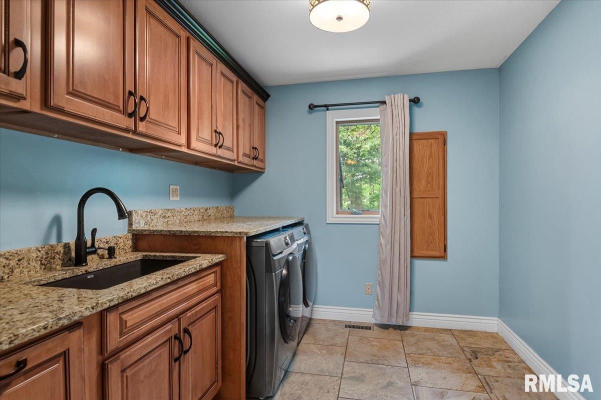 4231 Stone Road Springfield, IL 62707 - Photo 25 of 85