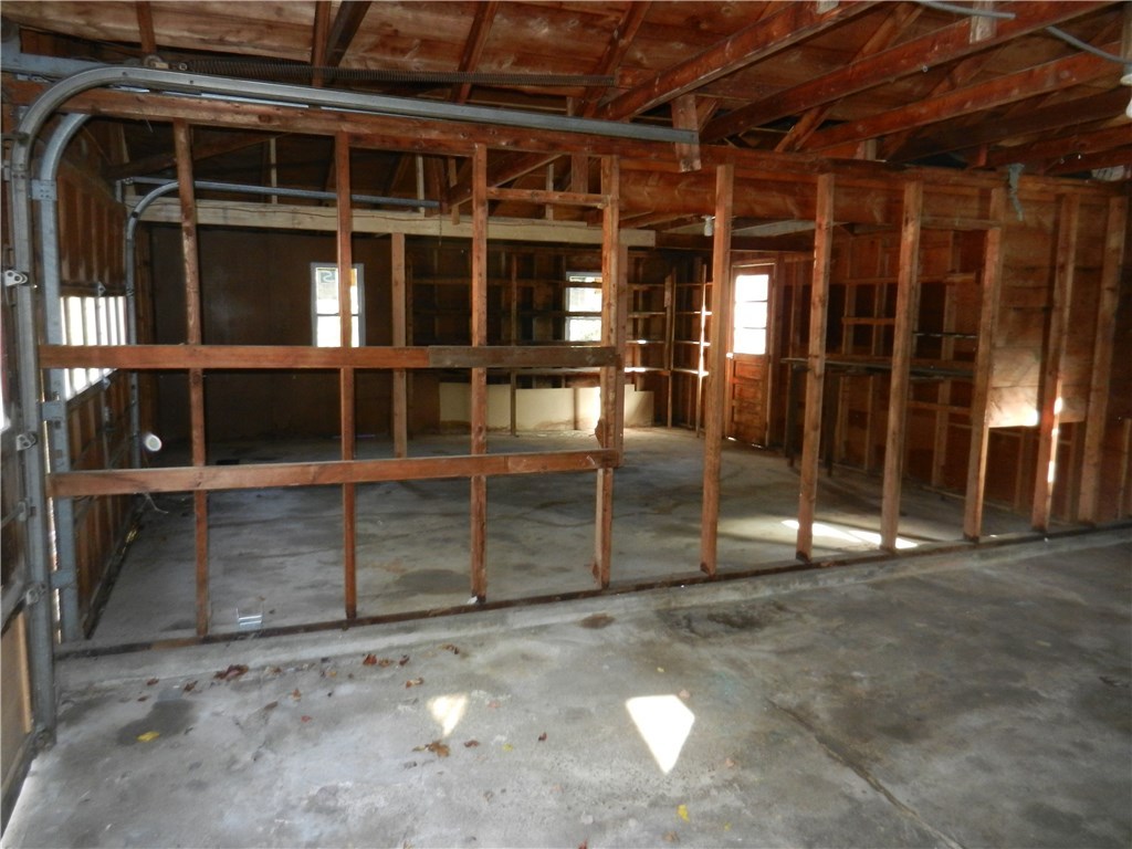 140 Whitehead Road Coventry, RI 02816 - Photo 34 of 40