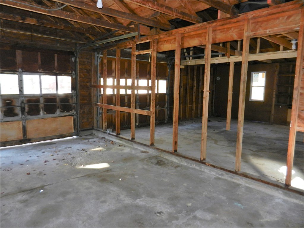 140 Whitehead Road Coventry, RI 02816 - Photo 35 of 40