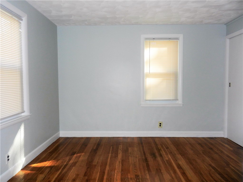 140 Whitehead Road Coventry, RI 02816 - Photo 8 of 40