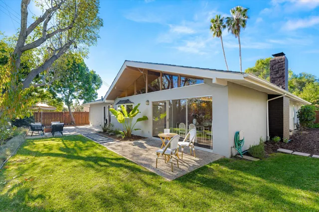 $2,095,000 | 830 North Hope Avenue, Santa Barbara, CA 93110