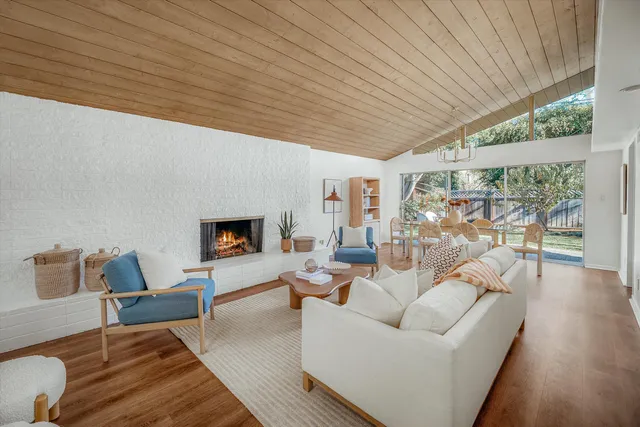 $2,095,000 | 830 North Hope Avenue, Santa Barbara, CA 93110