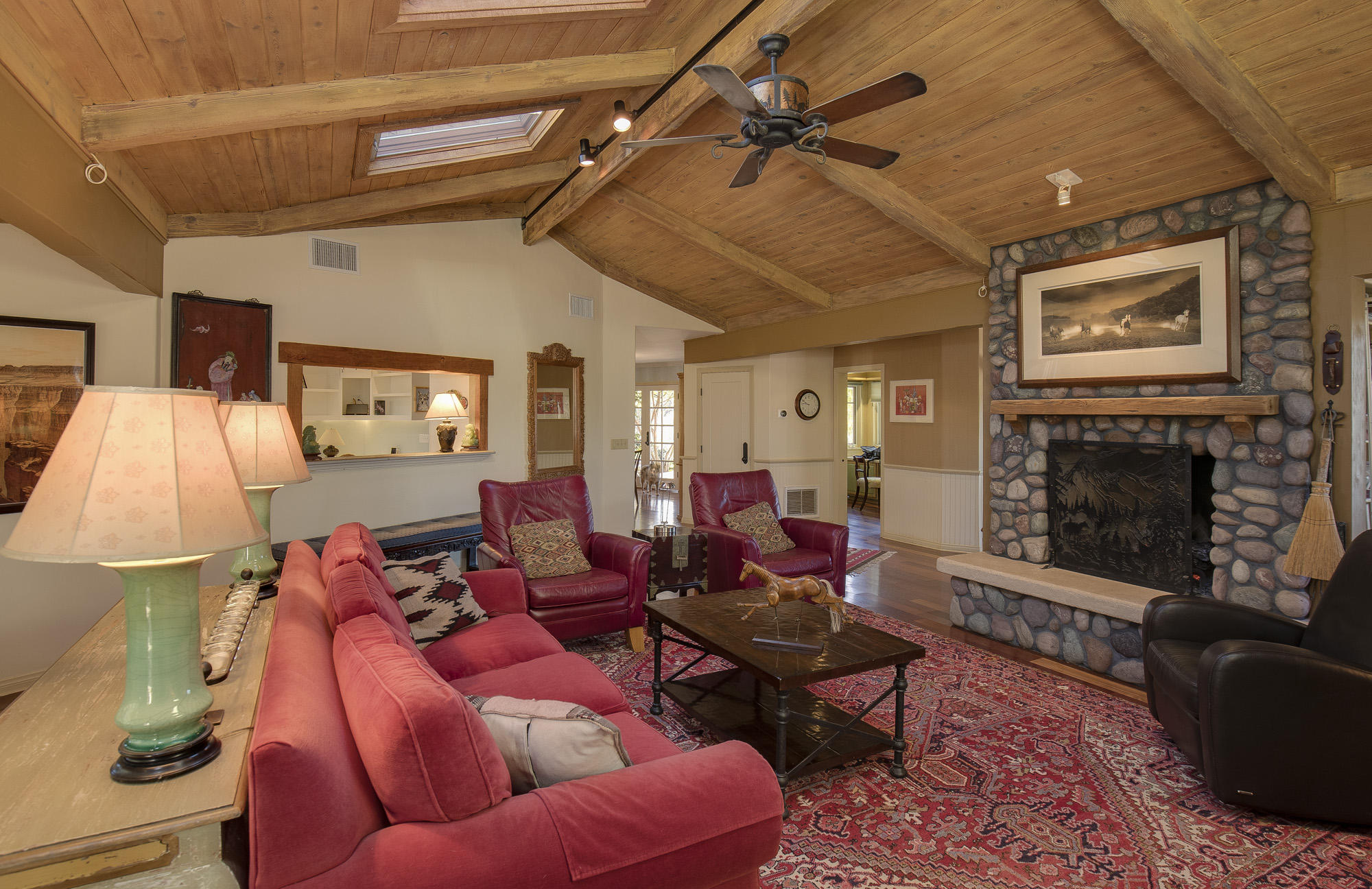 6855 Shepard Mesa Road Carpinteria, CA 93013 - Photo 13 of 34 Living room