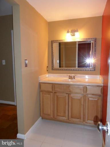 11 Cross Keys Road, Unit 11F Baltimore, MD 21210 - Photo 12 of 12 Bath #2