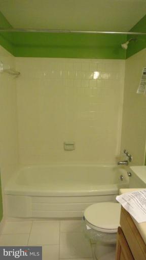 11 Cross Keys Road, Unit 11F Baltimore, MD 21210 - Photo 8 of 12 Bath #1