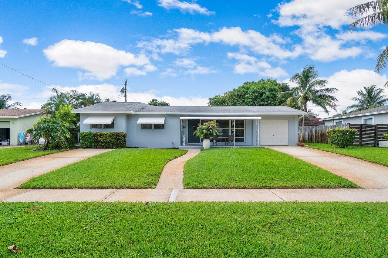 412 Gulf Road North Palm Beach, FL 33408 - Photo 1 of 26 FRONT OF HOME