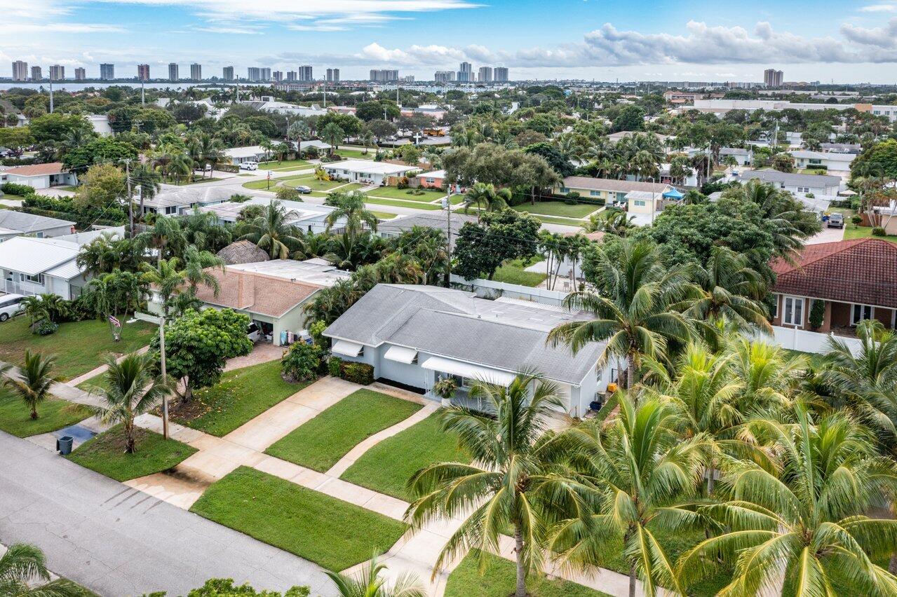 412 Gulf Road North Palm Beach, FL 33408 - Photo 23 of 26 AERIAL