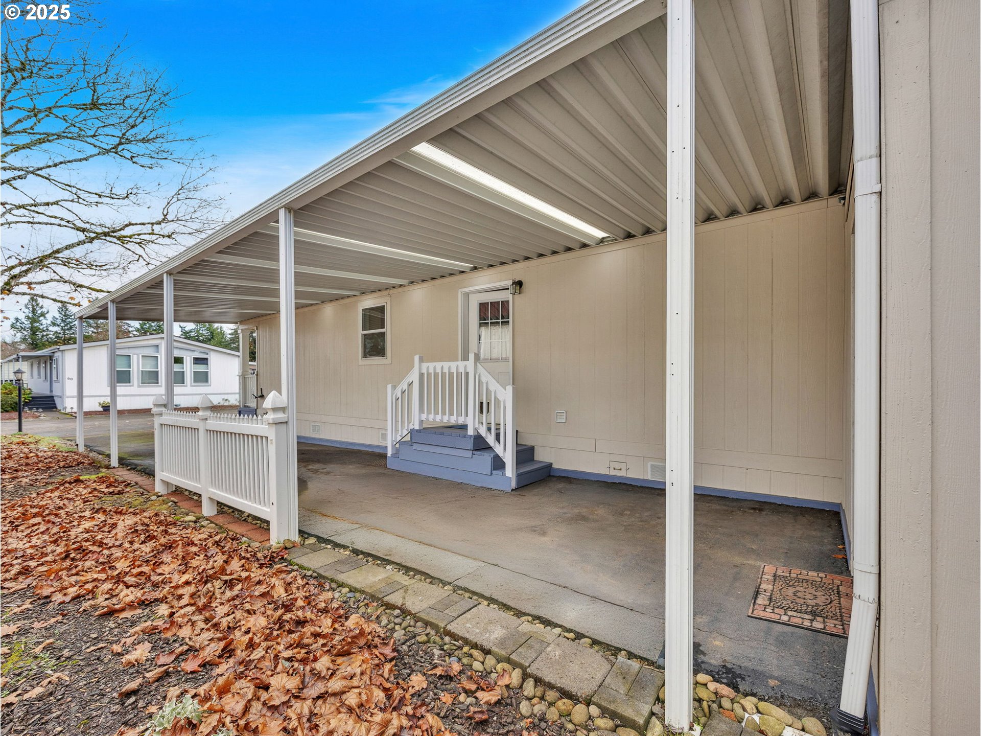 13640 Southeast Highway 212, Unit 39 Clackamas, OR 97015 - Photo 35 of 44 Carport