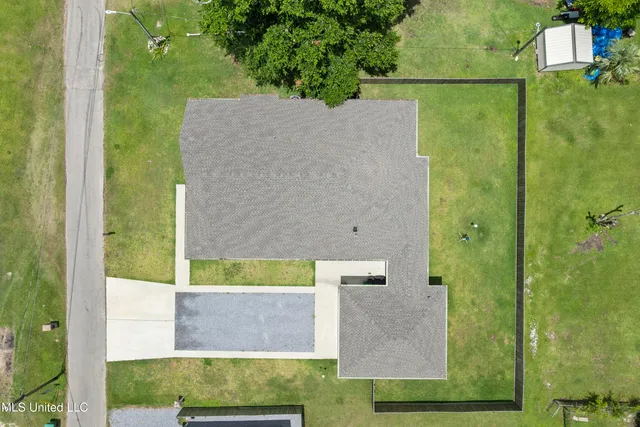 $685,000 | 205 Caron Lane, Bay St. Louis, MS 39520