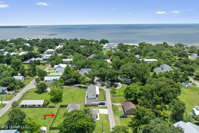 $685,000 | 205 Caron Lane, Bay St. Louis, MS 39520