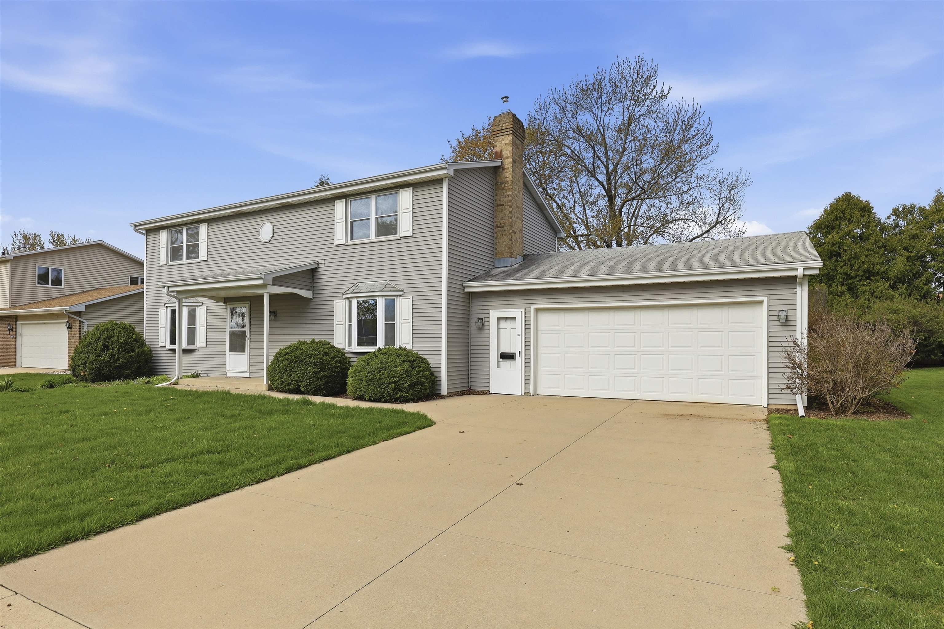 3113 North Peach Tree Lane Appleton, WI 54911 - Photo 3 of 34