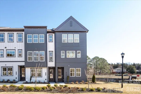 $519,990 | 4623 Swan Meadow Lane, Charlotte, NC 28226