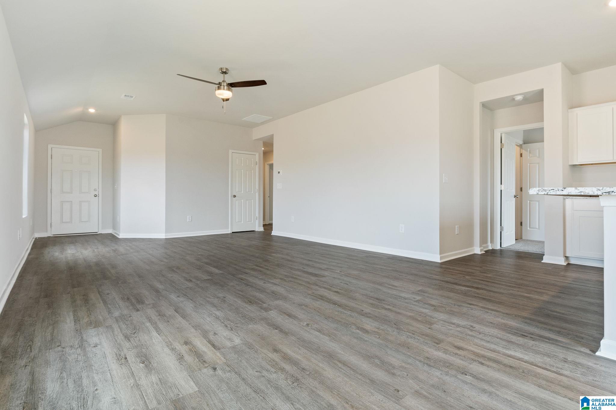 166 Bow Court Talladega, AL 35160 - Photo 8 of 34