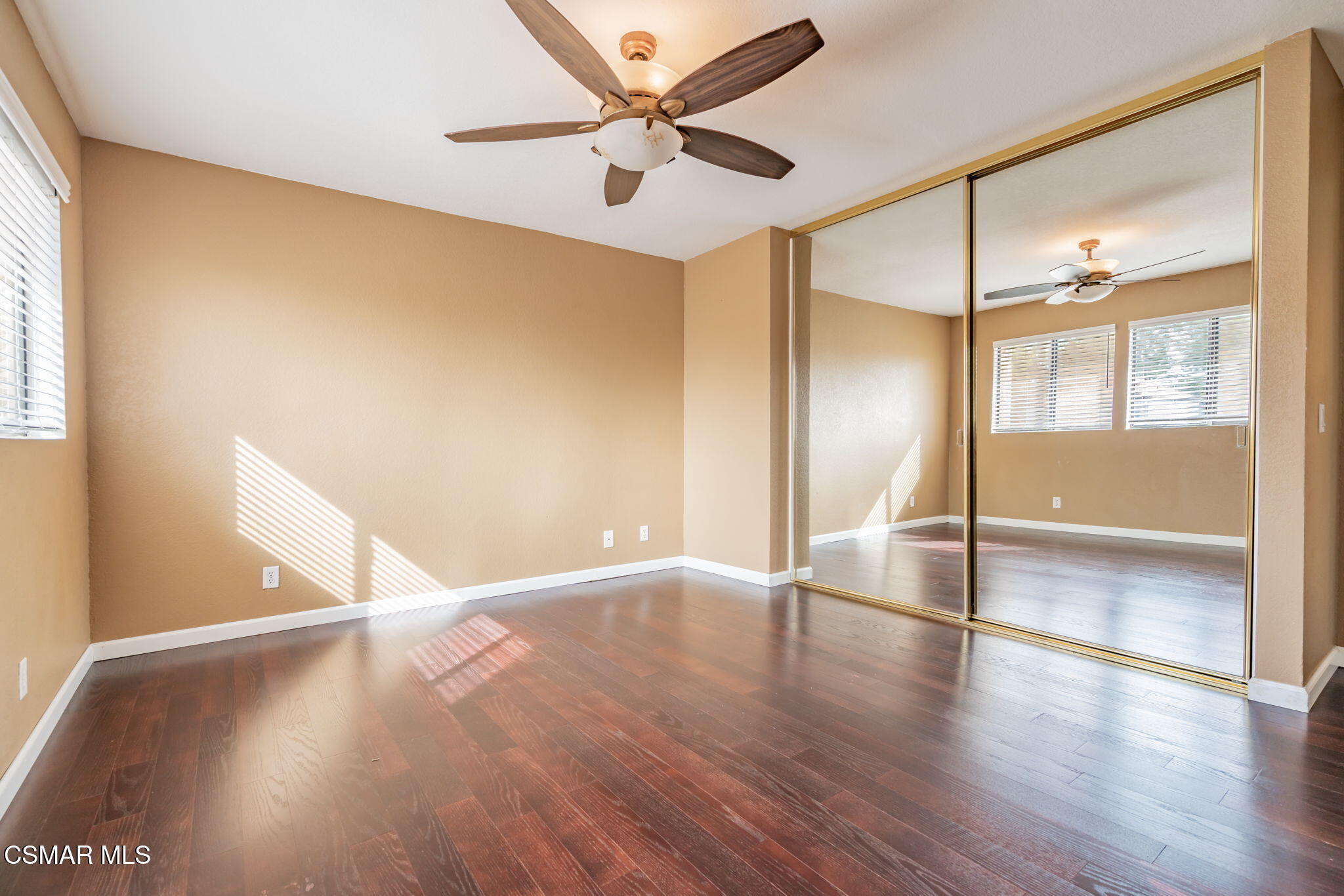 2344 Hampton Avenue Simi Valley, CA 93063 - Photo 12 of 41 28-web-or-mls-_CK12010