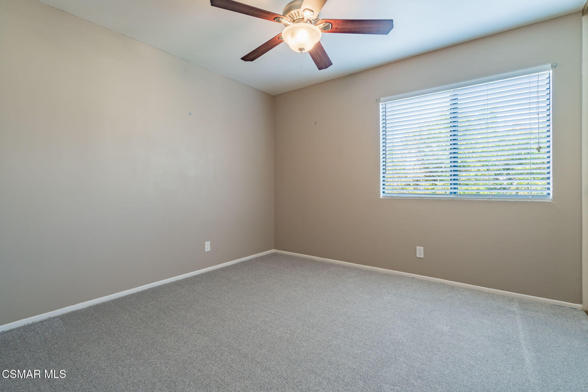 2344 Hampton Avenue Simi Valley, CA 93063 - Photo 14 of 41 38-web-or-mls-_CK12019