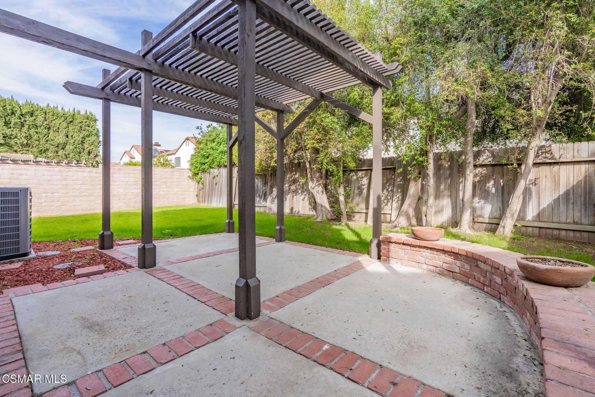 2344 Hampton Avenue Simi Valley, CA 93063 - Photo 16 of 41 41-web-or-mls-_CK12021