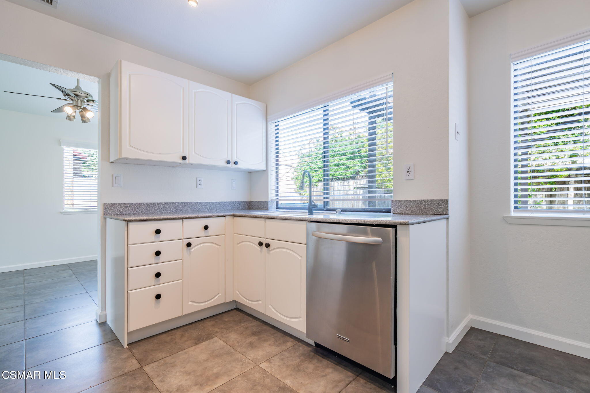 2344 Hampton Avenue Simi Valley, CA 93063 - Photo 26 of 41 20-web-or-mls-_CK12000