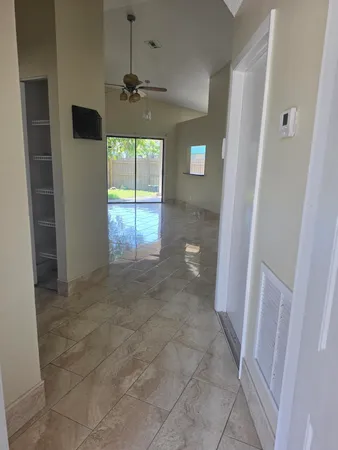 $2,500 | 31 Peachtree Place, Boynton Beach, FL 33436