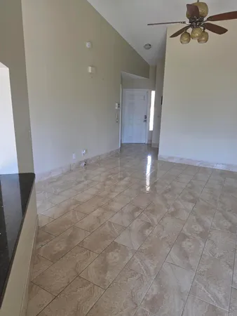 $2,500 | 31 Peachtree Place, Boynton Beach, FL 33436