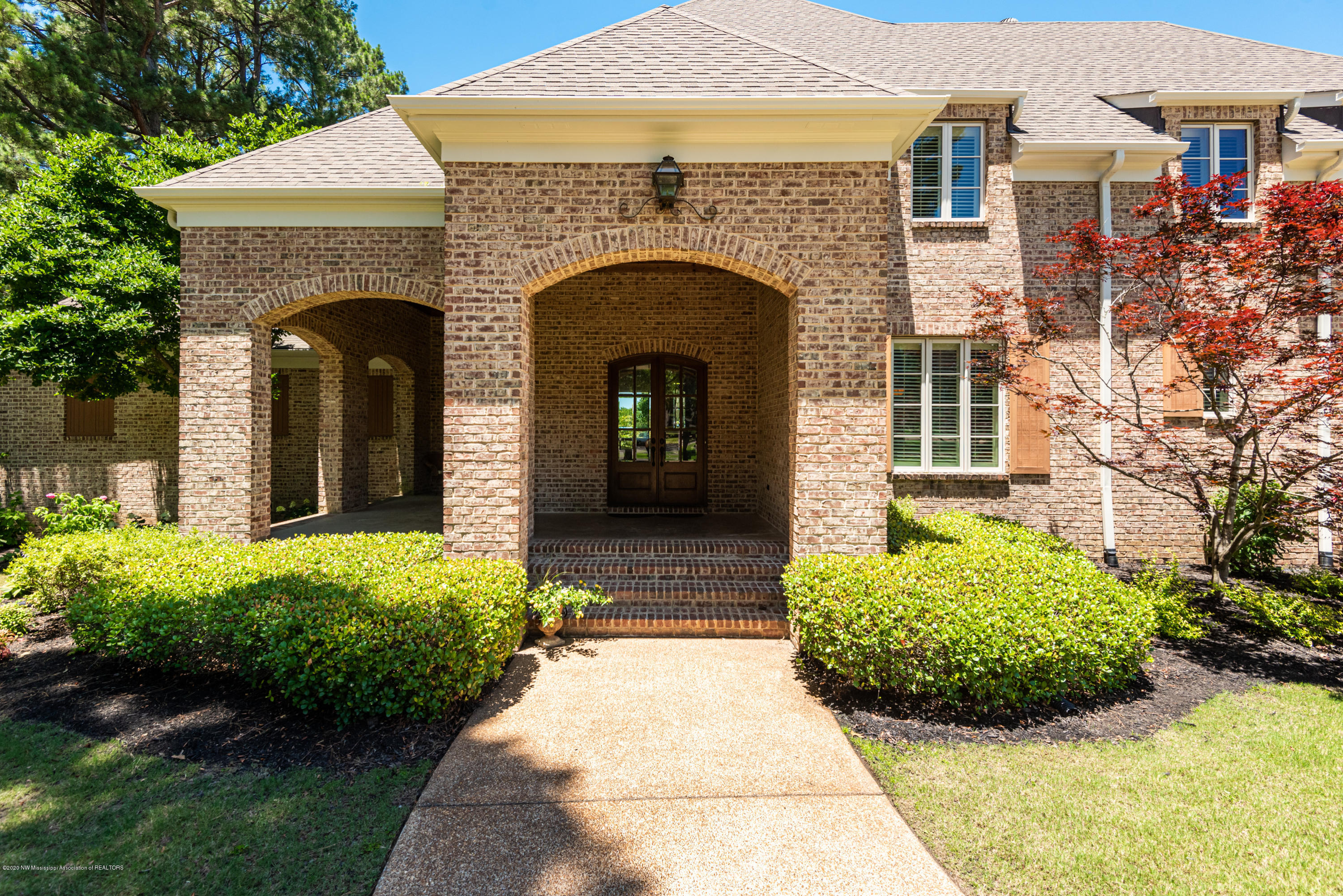 526 Gwen Road Senatobia, MS 38668 - Photo 3 of 43 DSC_7818