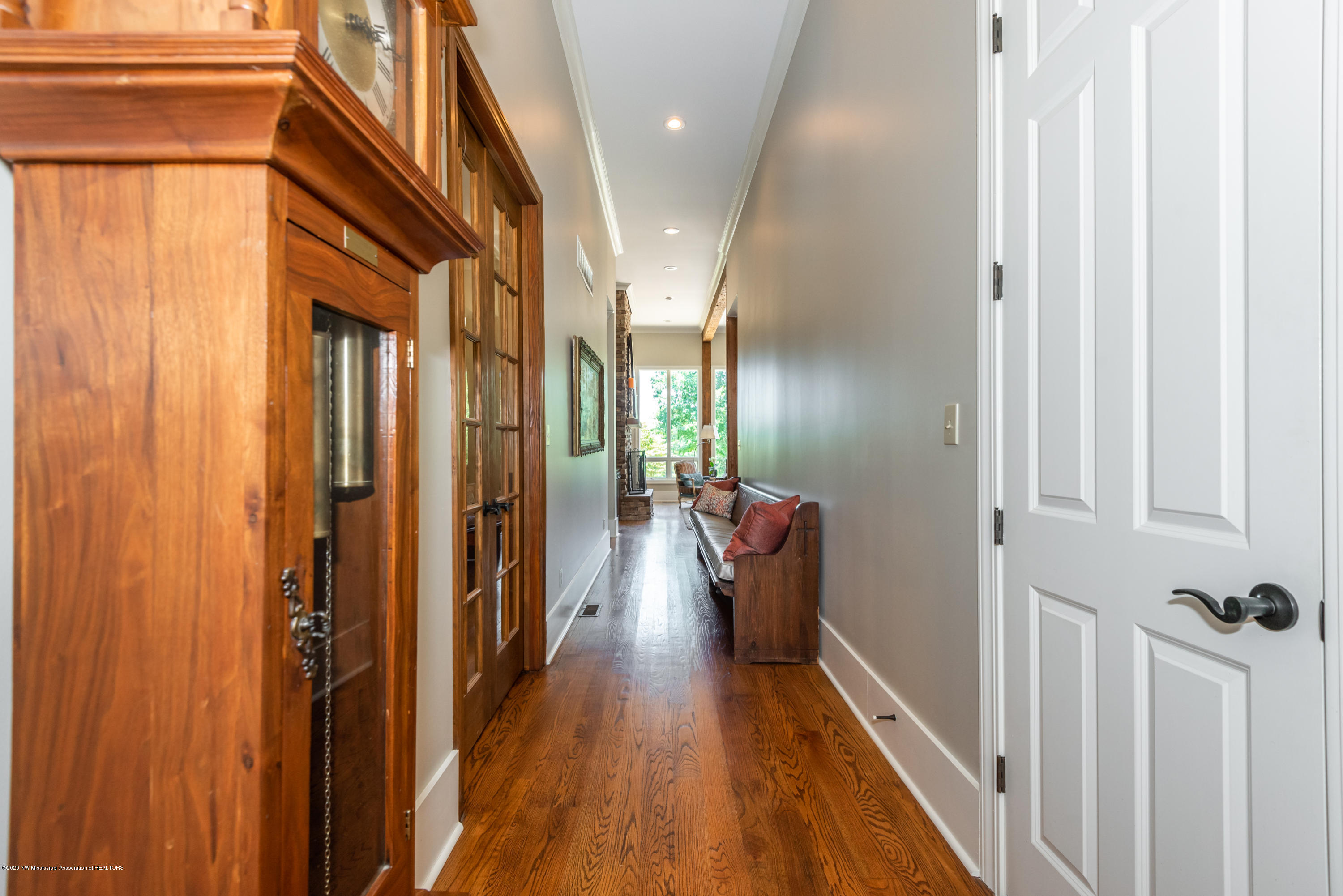 526 Gwen Road Senatobia, MS 38668 - Photo 6 of 43 DSC_7841