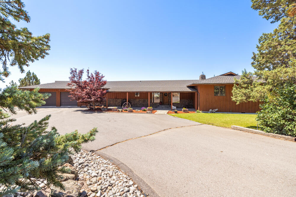 18610 Taylor Road Merrill, OR 97633 - Photo 5 of 90 18610TaylorRd-61