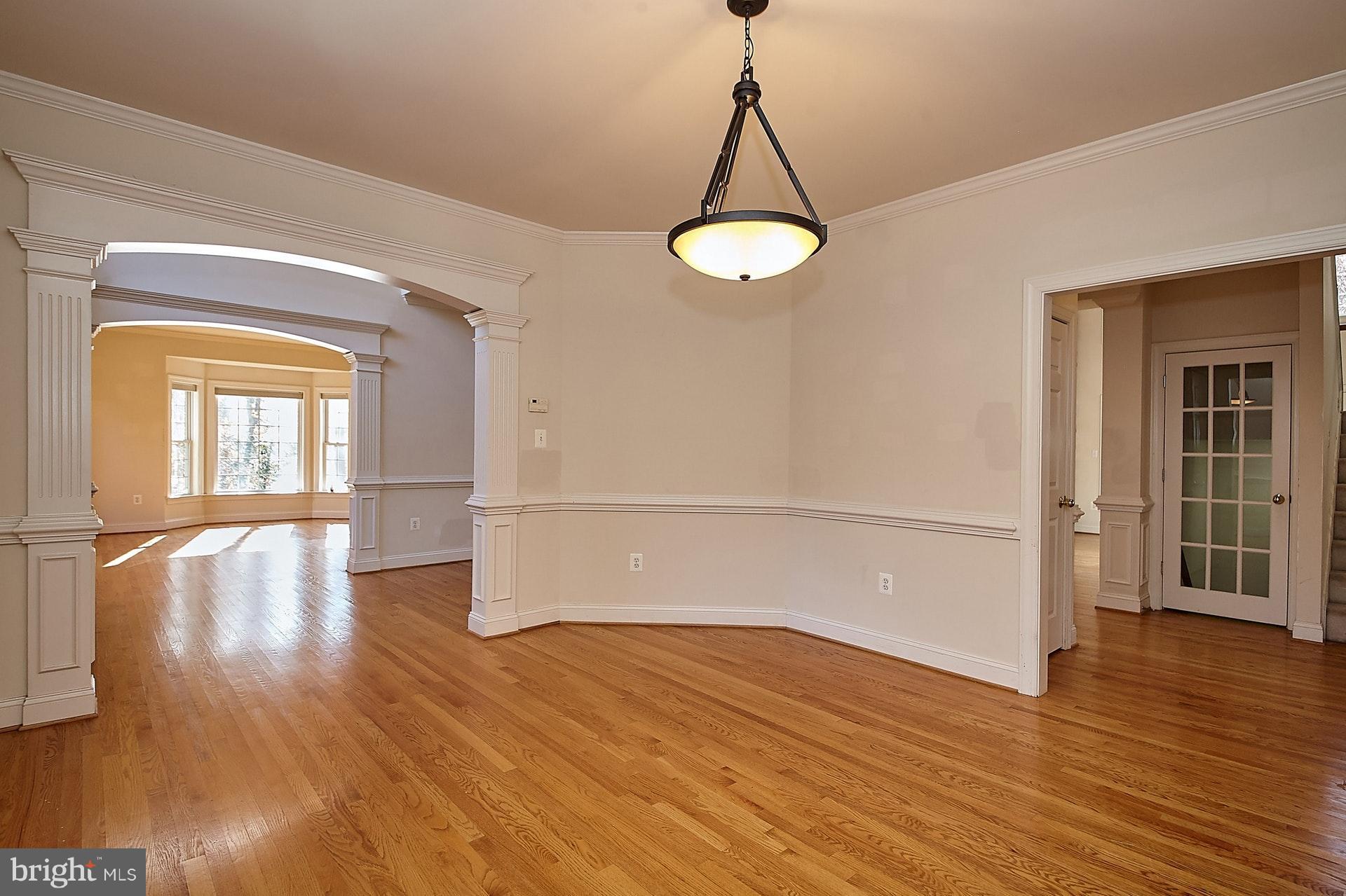 11524 Summit Ridge Court Manassas, VA 20112 - Photo 14 of 30 Living Room