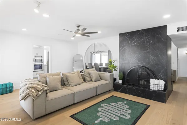 $5,500 | 2629 South Country Club Way, Tempe, AZ 85282