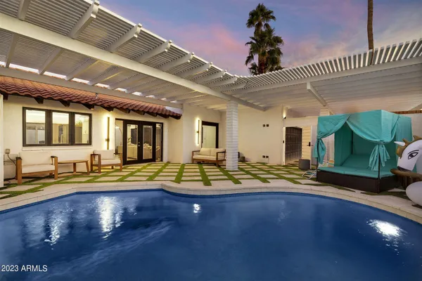 $5,500 | 2629 South Country Club Way, Tempe, AZ 85282