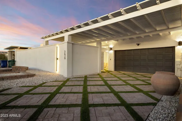 $5,500 | 2629 South Country Club Way, Tempe, AZ 85282