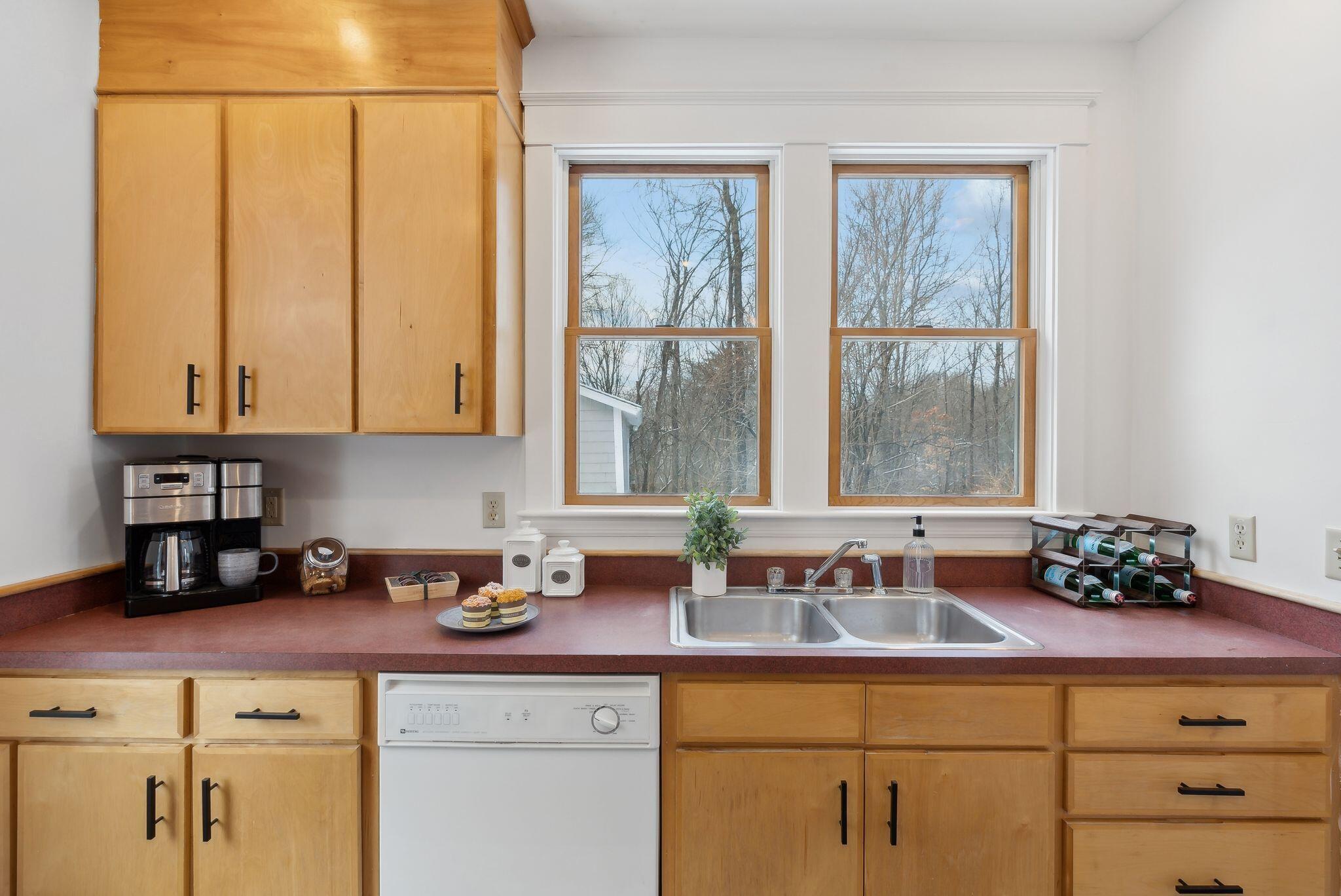 32 Rosedale Street Portland, ME 04103 - Photo 20 of 49 Kitchen