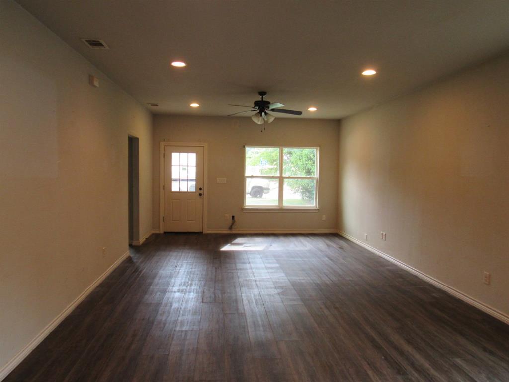 3525 North 24th Street Waco, TX 76708 - Photo 2 of 10