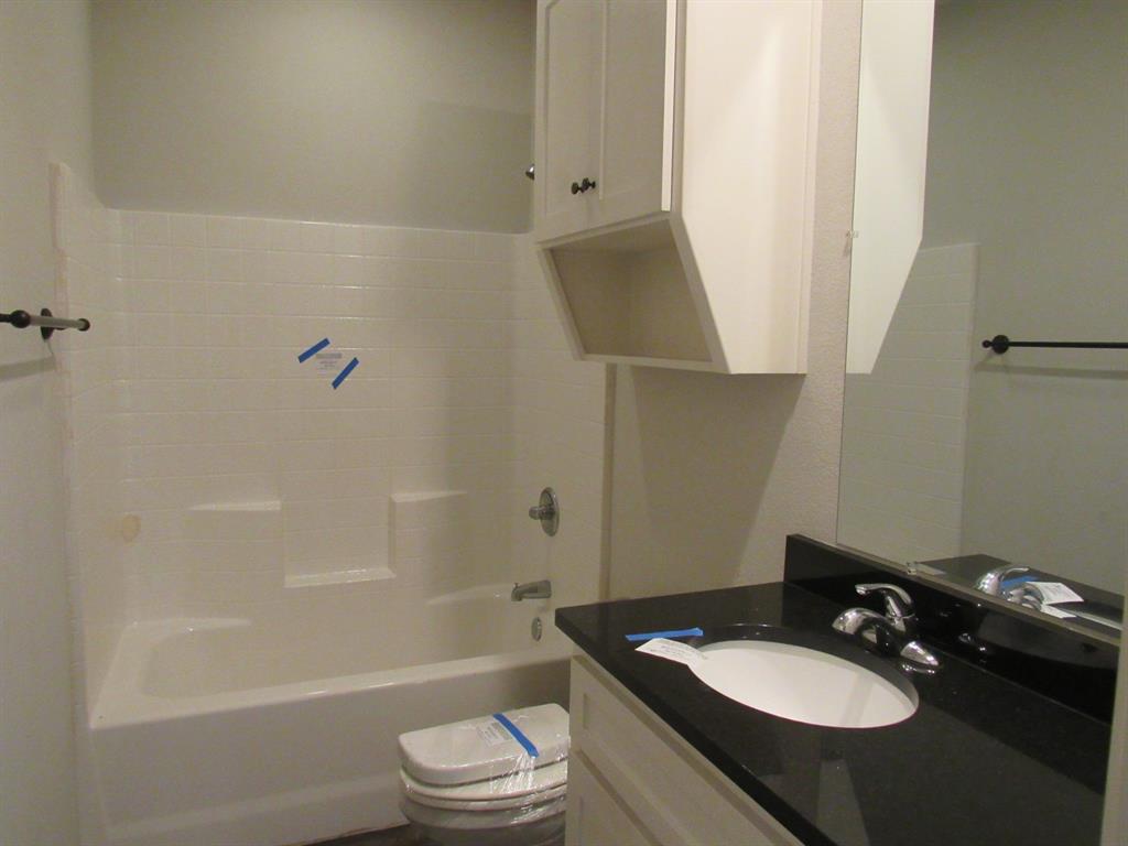 3525 North 24th Street Waco, TX 76708 - Photo 8 of 10 Bath 2