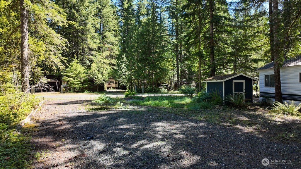 82 Riverside Drive Deming, WA 98244 - Photo 7 of 32