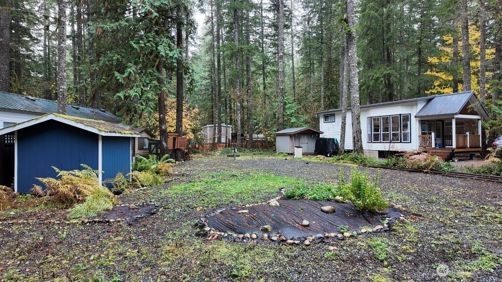 82 Riverside Drive Deming, WA 98244 - Photo 10 of 32