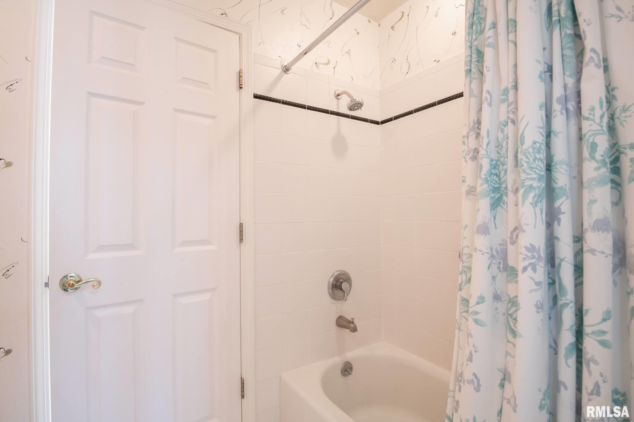 5224 North Rothmere Drive Peoria, IL 61615 - Photo 37 of 47