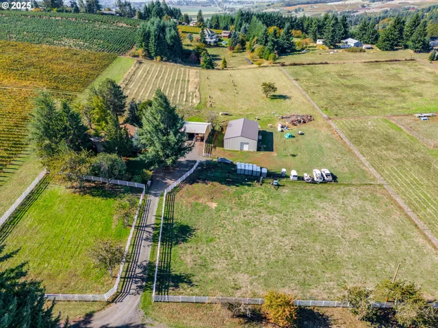 $739,000 | 20470 Southeast Cherry Blossom Lane, Amity, OR 97101