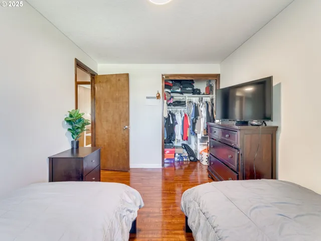 $739,000 | 20470 Southeast Cherry Blossom Lane, Amity, OR 97101