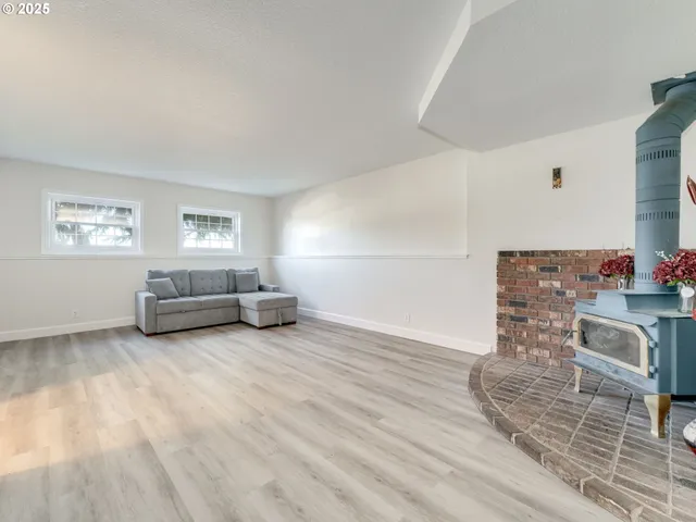 $739,000 | 20470 Southeast Cherry Blossom Lane, Amity, OR 97101